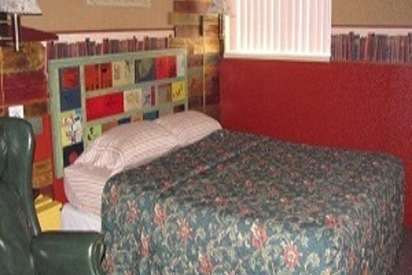 EARTH INN MOTEL (Jackson)